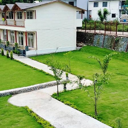 Qcent Woods Resort & Spa, Rishīkesh Zewnętrze zdjęcie