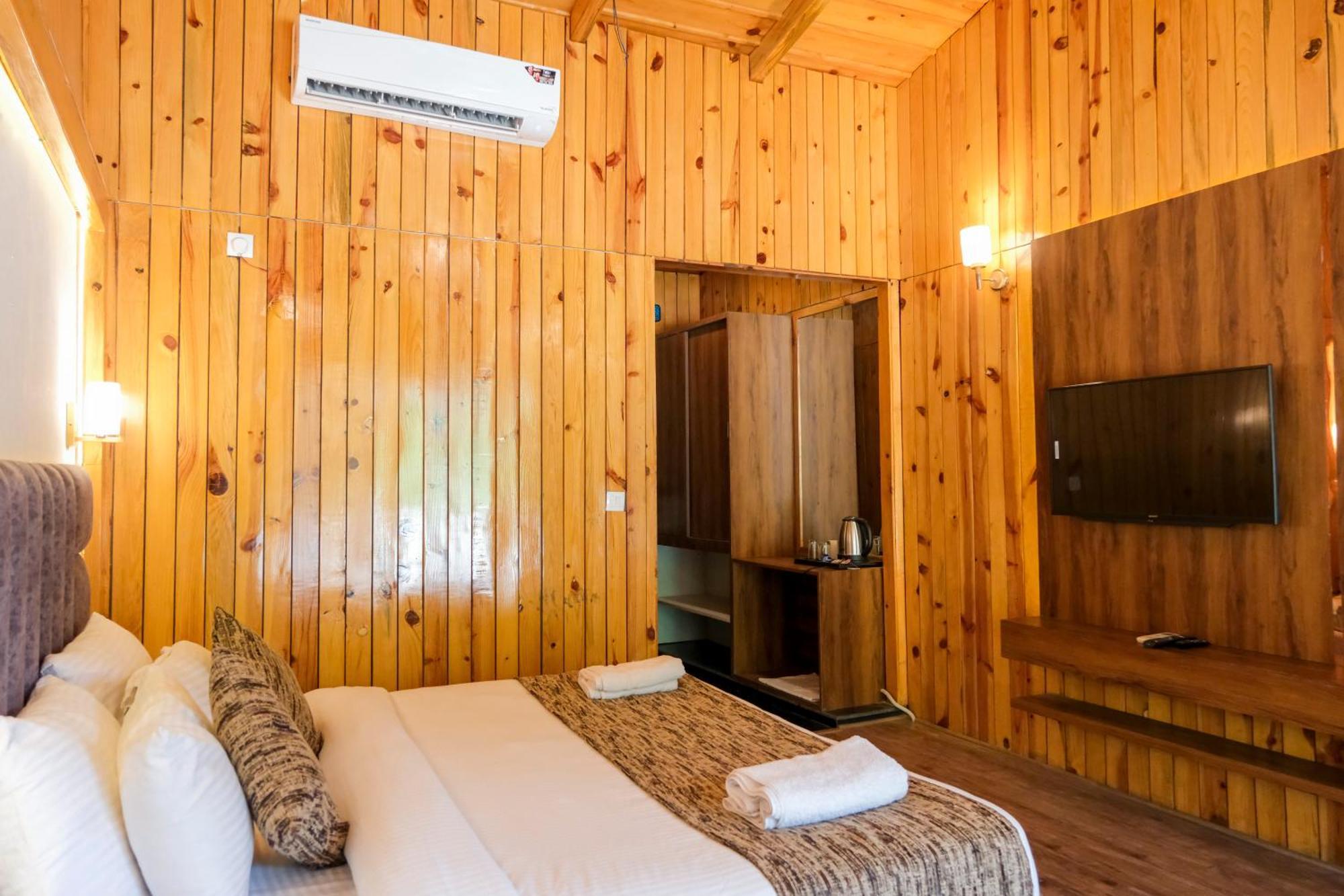 Qcent Woods Resort & Spa, Rishīkesh Zewnętrze zdjęcie