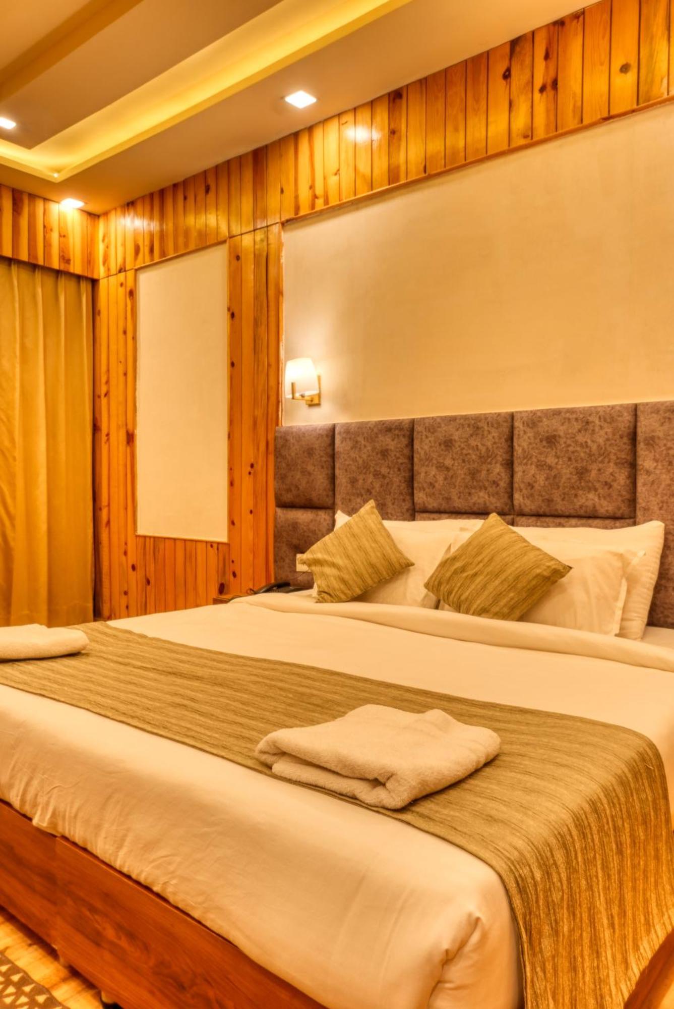 Qcent Woods Resort & Spa, Rishīkesh Zewnętrze zdjęcie