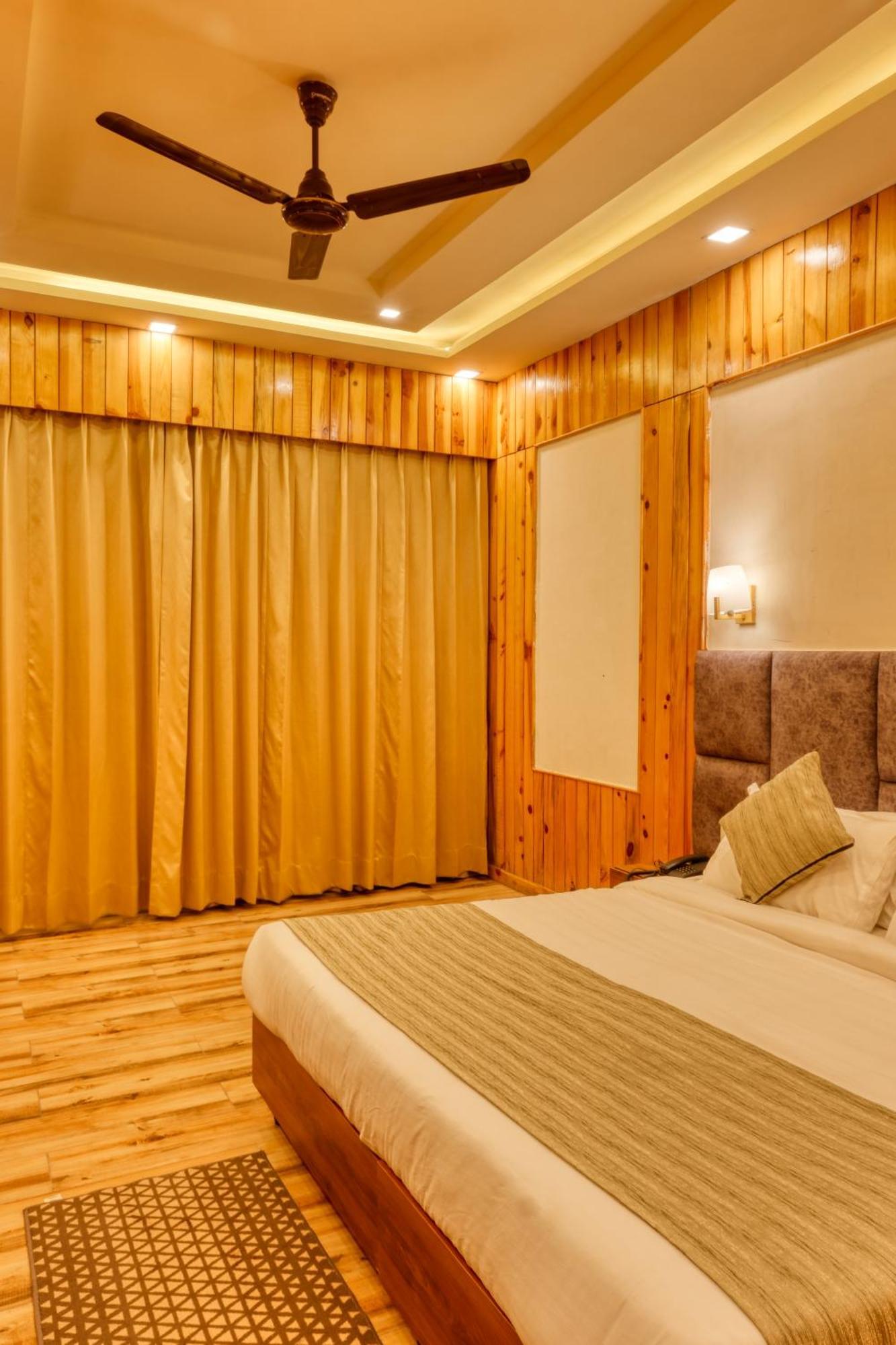 Qcent Woods Resort & Spa, Rishīkesh Zewnętrze zdjęcie