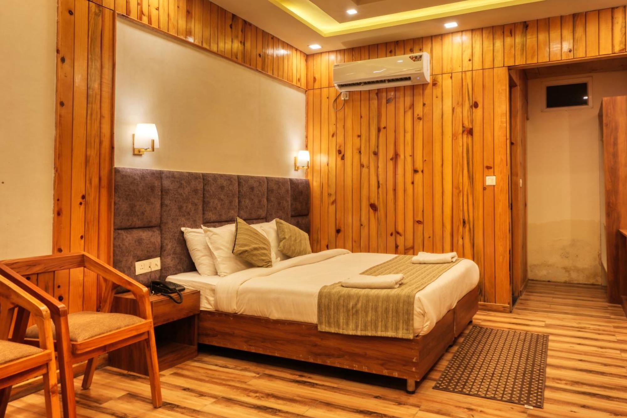 Qcent Woods Resort & Spa, Rishīkesh Zewnętrze zdjęcie