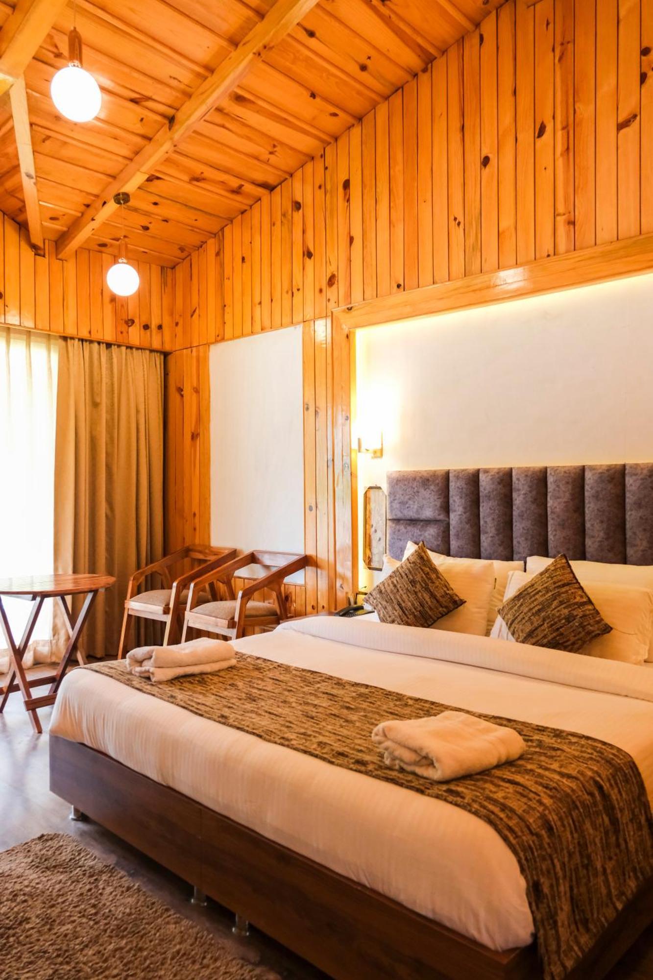 Qcent Woods Resort & Spa, Rishīkesh Zewnętrze zdjęcie